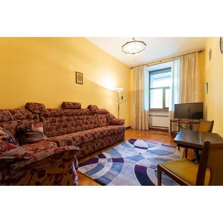 Cozy Apartment On Nezalezhnosti Avenue Κχαρκίβ Εξωτερικό φωτογραφία